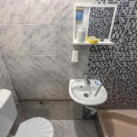 1 Bedroom Awesome In 아파트 노비비노돌스키