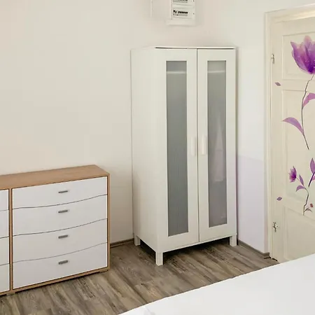1 Bedroom Cozy In Novi Vinodolski