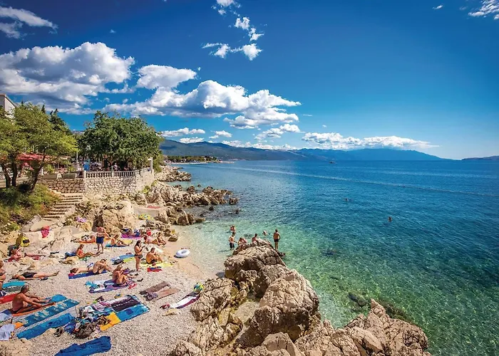 1 Bedroom Awesome In *